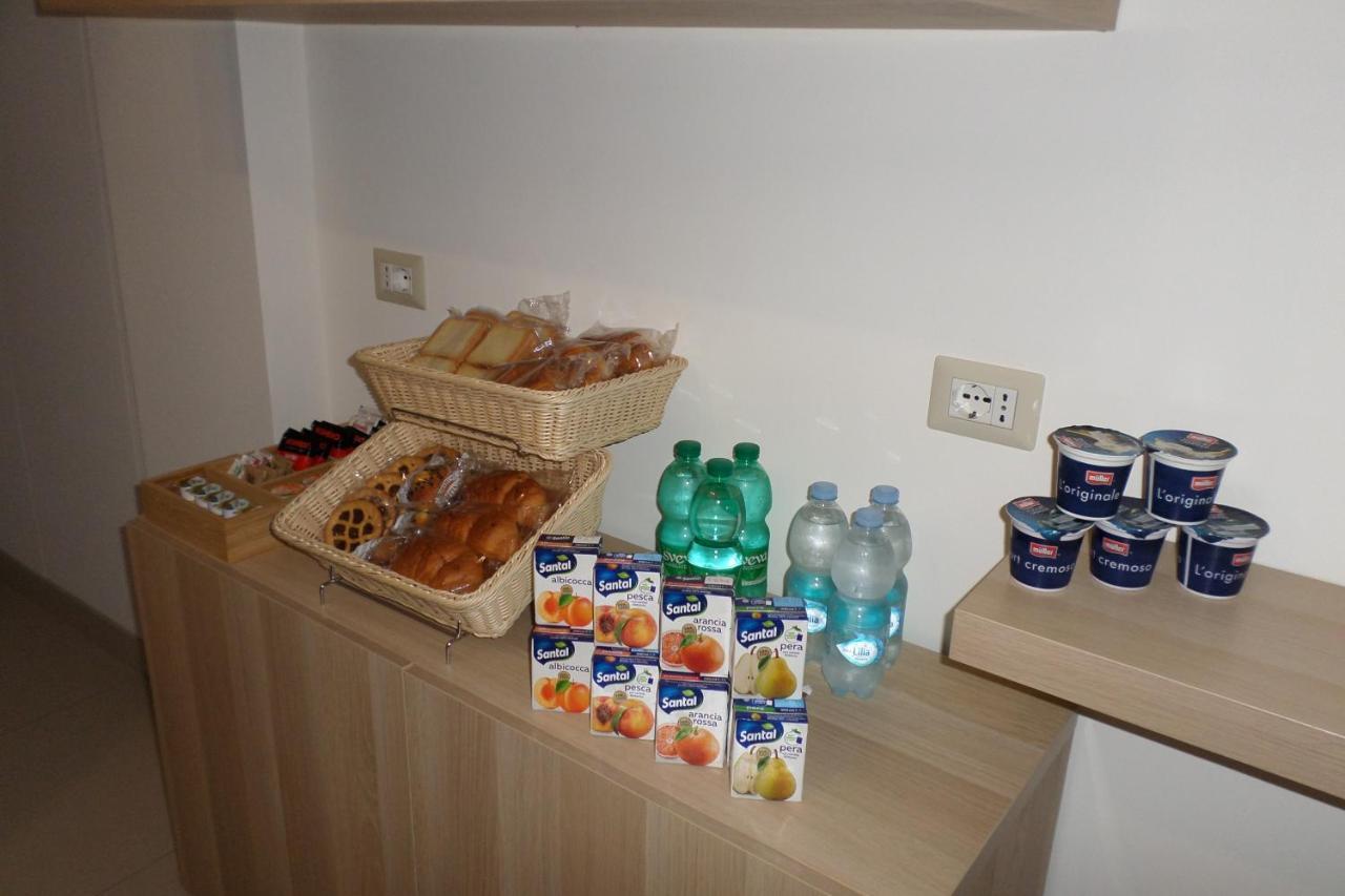 B&B Mansarda Del Sole Naples Extérieur photo
